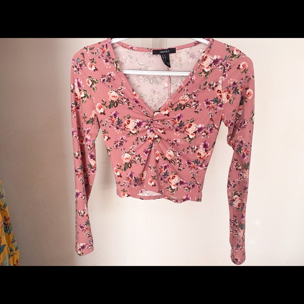 Long sleeve crop top